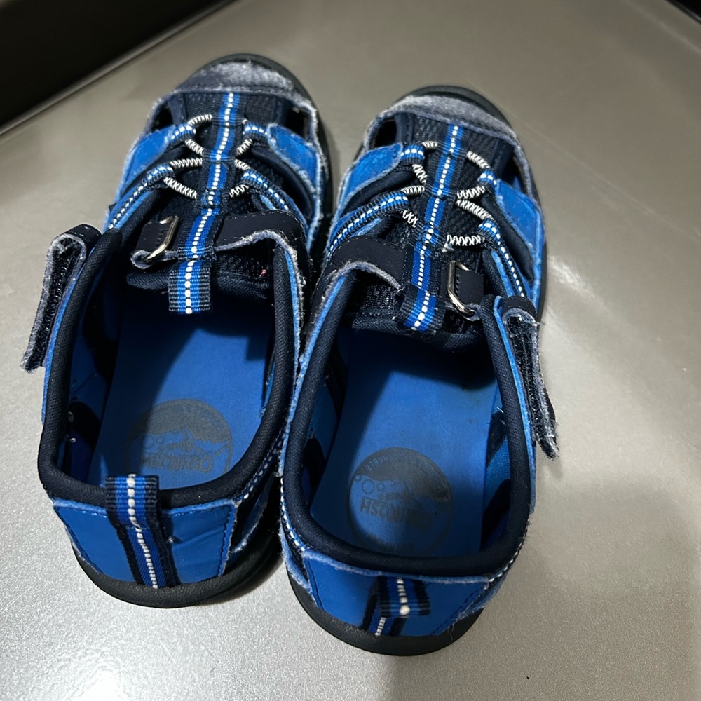 Blue Water Shoes - Picture 2 of 3